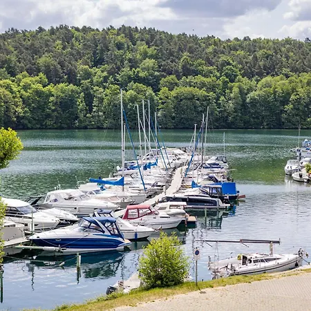 Direkt Am Werbellinsee * 요아힘스탈