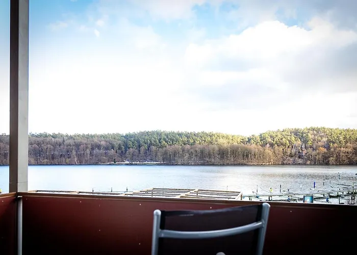 アパート Direkt Am Werbellinsee ヨーアヒムスタール